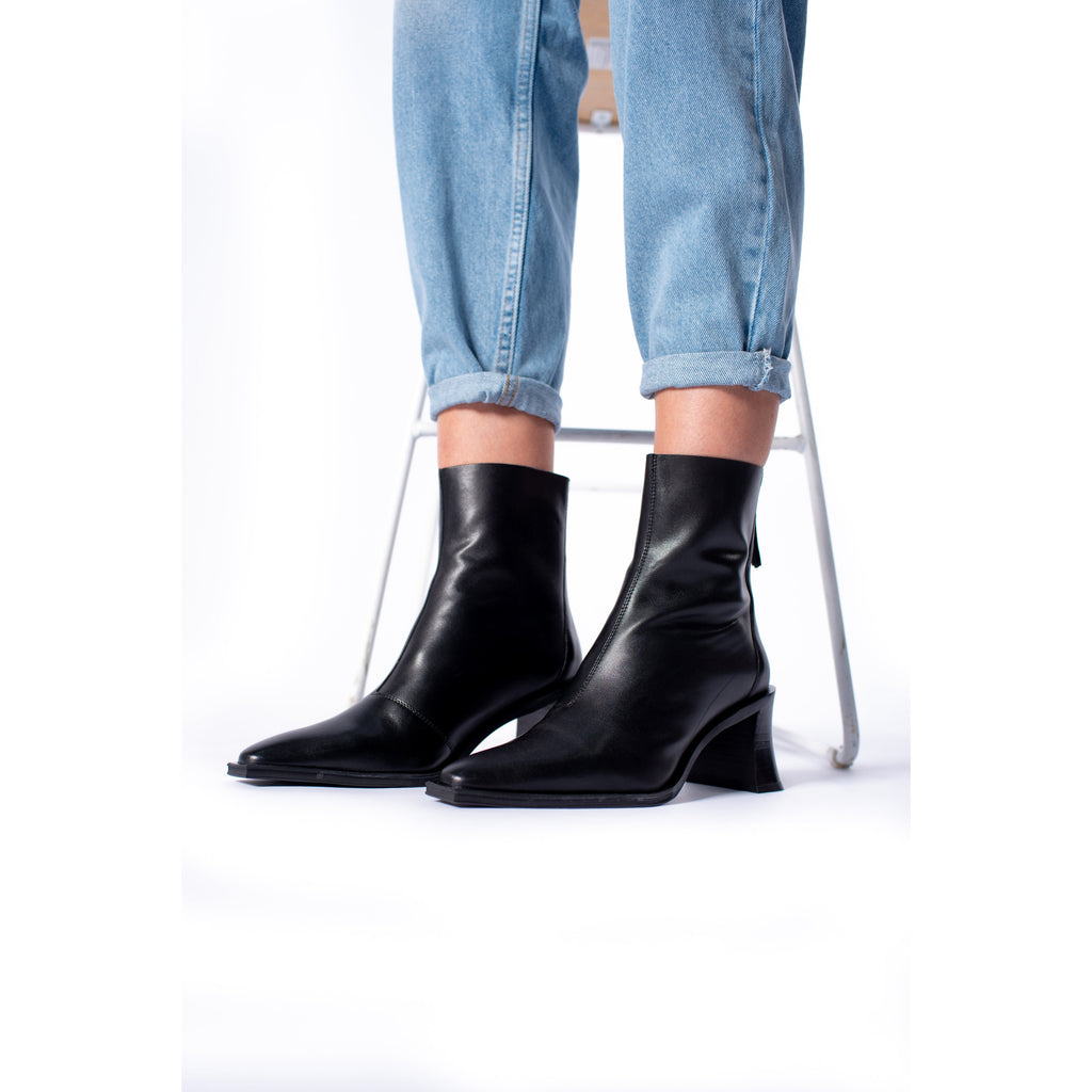 Topshop Women's Black Leather Designer Ankle Boot - AUS OUTLET